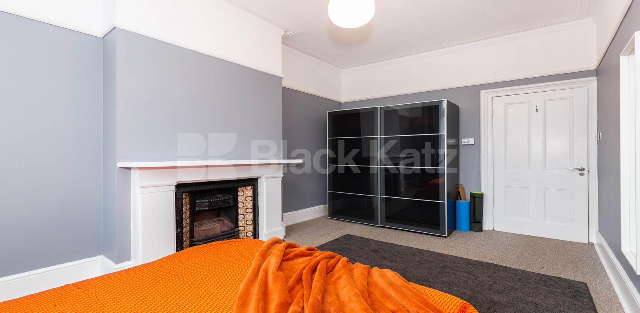 			New Instruction!, 1 Bedroom, 1 bath, 1 reception Flat			 Crouch End Hill, Crouch End